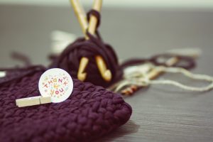 crocheting-1479211_1280