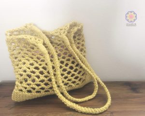麻糸で編むネットバッグ